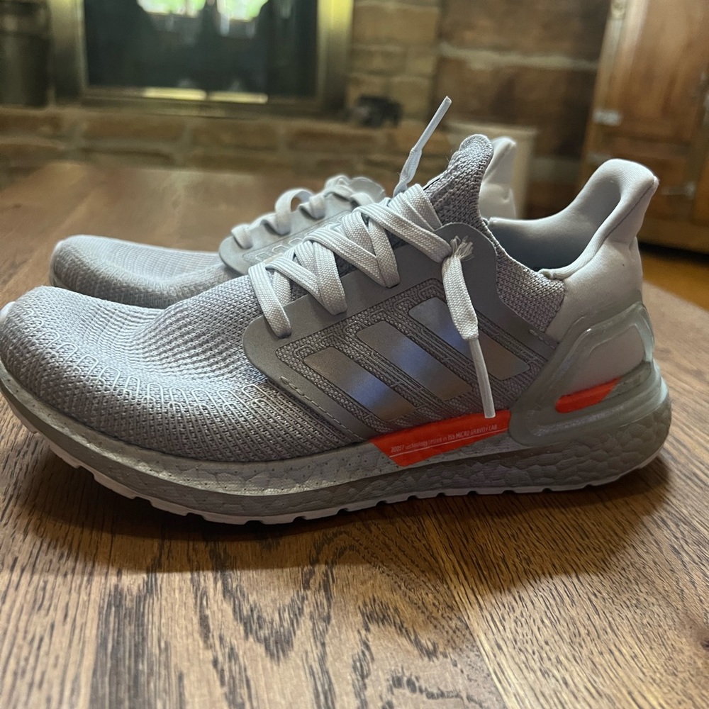 Adidas Ultra Boosts 20 ‘NASA’